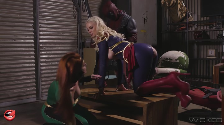 Kapitan Marvel: cosplay w tym porno jest na najwyższym poziomie